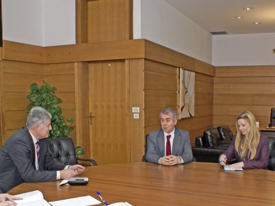 Susret predsjedavajućeg Doma naroda Parlamentarne skupštine BiH dr. Dragana Čovića s ambasadorom Grčke